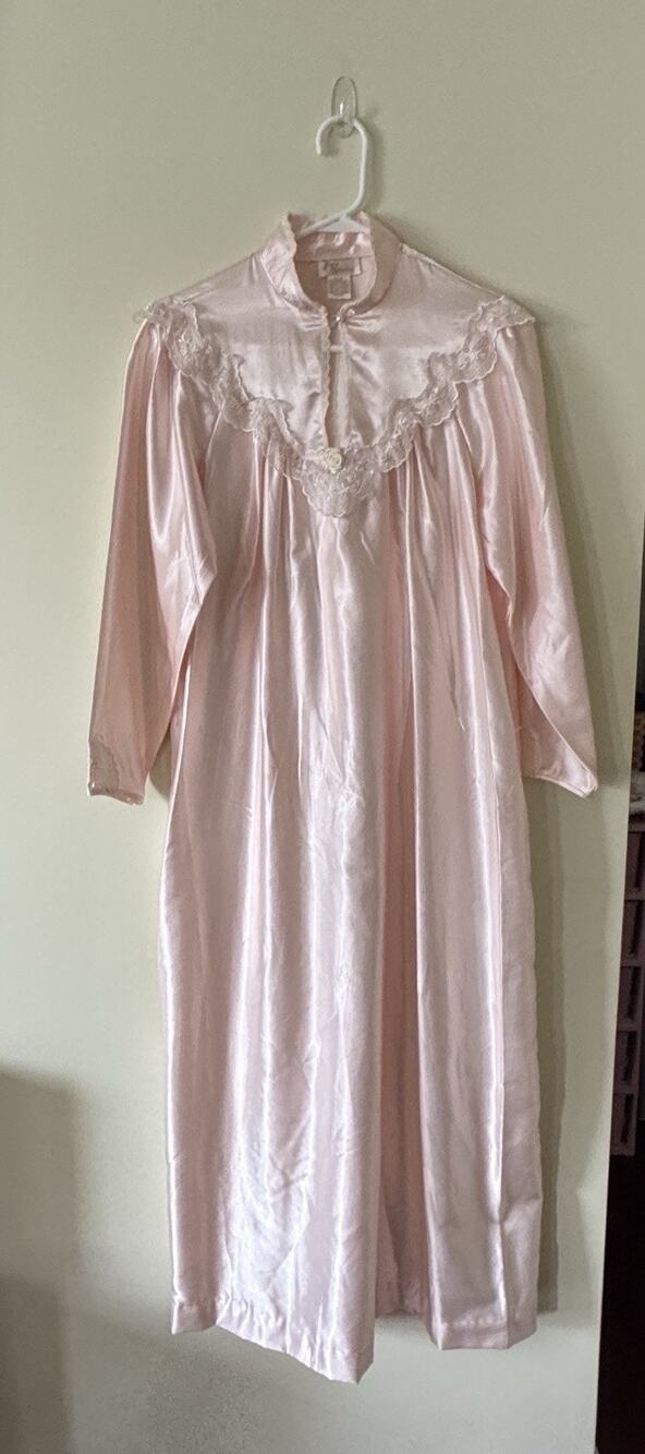 Vintage Ilise Stevens Nightgown Pink Satin Lace Long Sleeve Button Collar Large